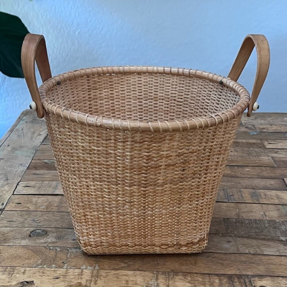 Wicker Basket Tight Braid 11" Wooden Handles & Square Base Light Colored Cottage